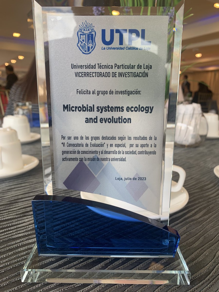 JP_SuarezChacon's tweet photo. Nuestro grupo de investigación #MS2E de ⁦@InvestigaUtpl⁩ hoy recibió este reconocimiento por su destacado aporte a la investigación https://t.co/wnGSy9uDnR