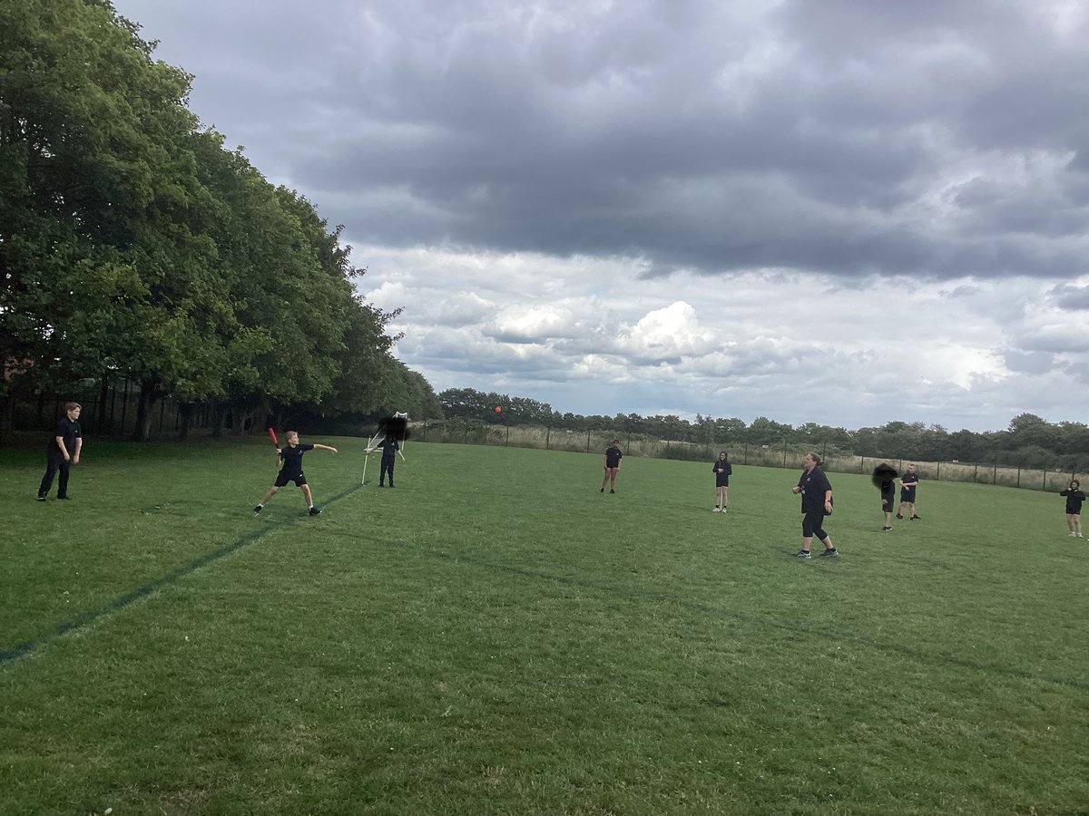 BeaconAcad's tweet photo. Y5 were enjoying a fab game of rounders until rain stopped play! #GATActive #Rounders #LetsGetPhysical https://t.co/gpR0BFTF5p