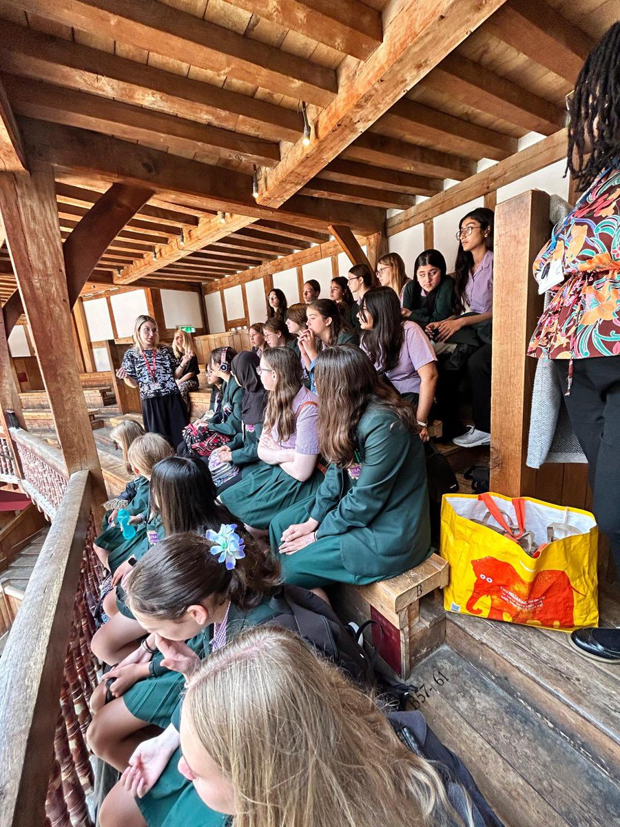 FbaEnglishdept's tweet photo. Some lovely photos from our Year 8 Reward Trip to The Globe Theatre! 🎭 Thank you Ms Richards and Miss O’Gara for organising and leading the trip! https://t.co/MpY0IjkWna