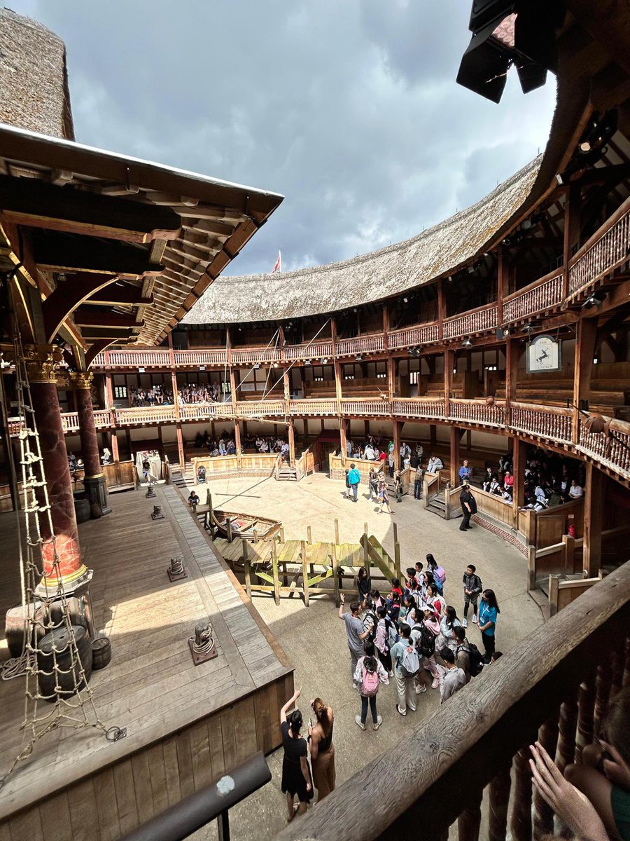 FbaEnglishdept's tweet photo. Some lovely photos from our Year 8 Reward Trip to The Globe Theatre! 🎭 Thank you Ms Richards and Miss O’Gara for organising and leading the trip! https://t.co/MpY0IjkWna