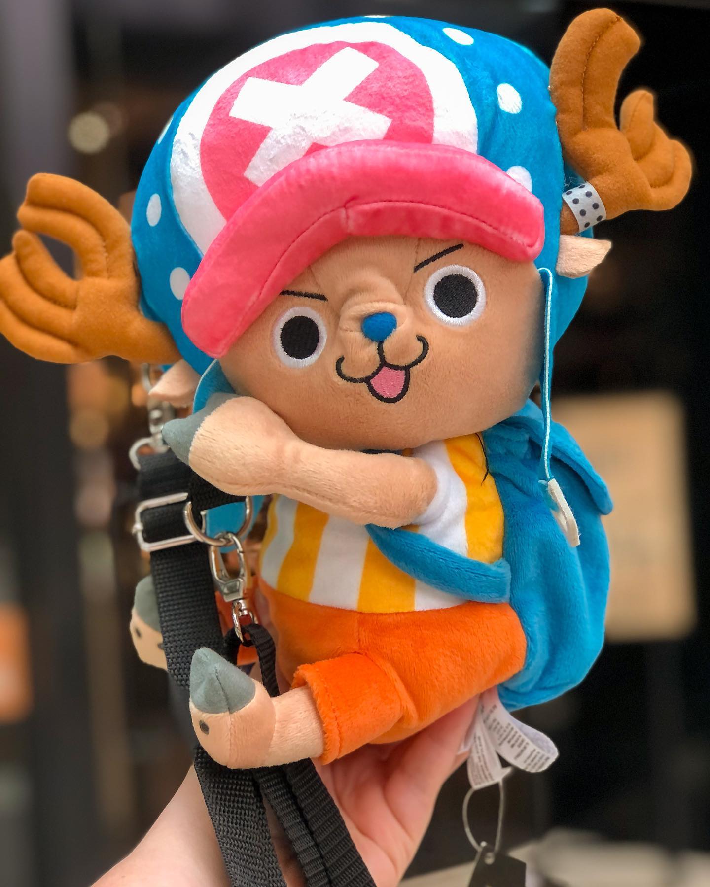 BoxLunch on X: Chopper's ready to carry your pirate essentials for your  next treasure hunt 🏴‍☠️ Shop this #OnePiece crossbody bag!    / X