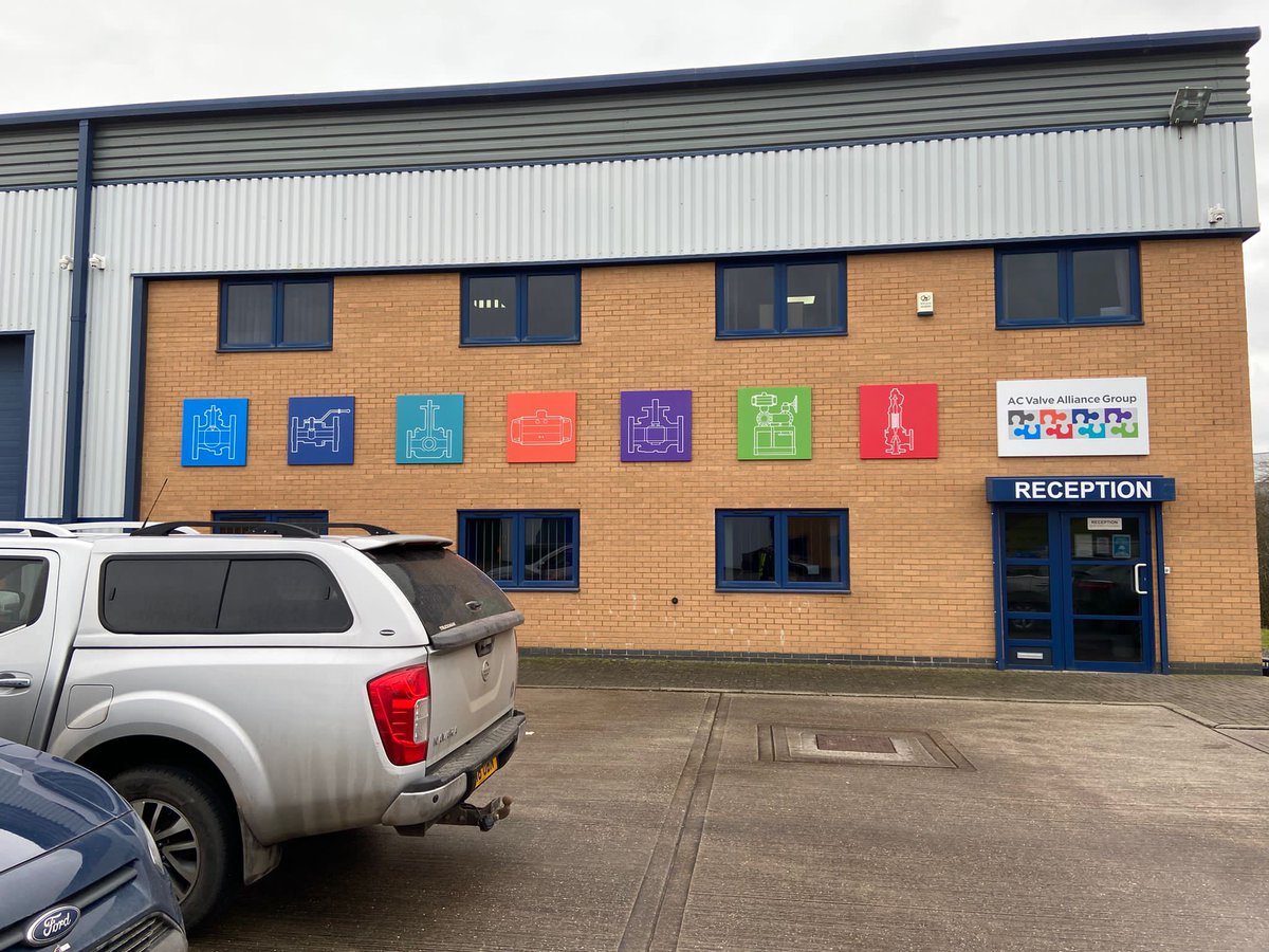 wordcrafts_'s tweet photo. Connecting sub brands with a modern take 🔥🔌😎 #acrylics #dibond #signage #traysign https://t.co/a83ltUrzRo
