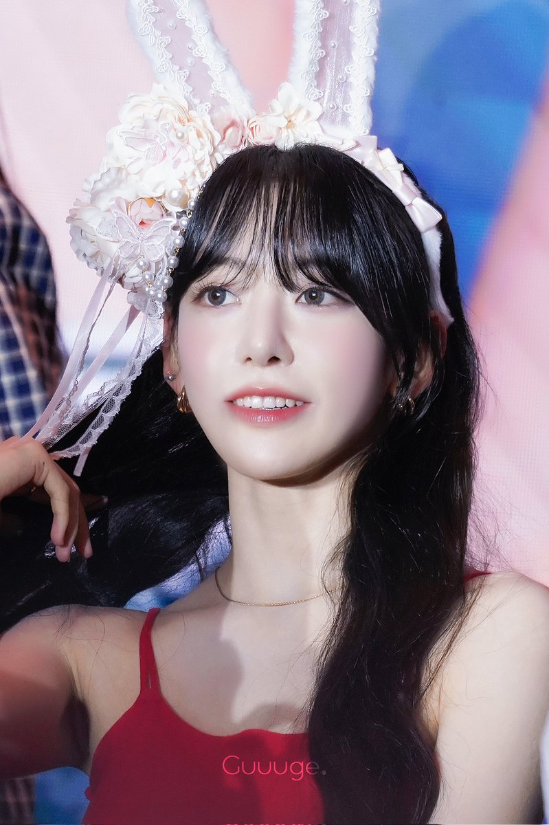 Guuuge_'s tweet image. 230709 一直娱广州线下签售 
粉耳兔兔樱花~🌸立耳垂耳的翻转魅力也完全把握的小樱花！今天对视了 心空🥺🤲🥰
#宮脇咲良 #SAKURA #사쿠라 #ックラ #さくちゃん #サクラ #르세라핌
#ルセラフィム #LE_SSERAFIM