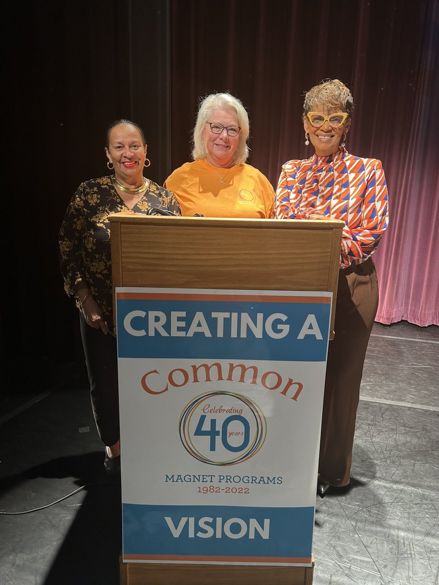 wcpssmagnets's tweet photo. What a great way to start #2023MagnetSummerInstitute #CreatingaCommonVision @klanemarion @drtsexton @i3STEMLEAD https://t.co/PoJG1n2wcW