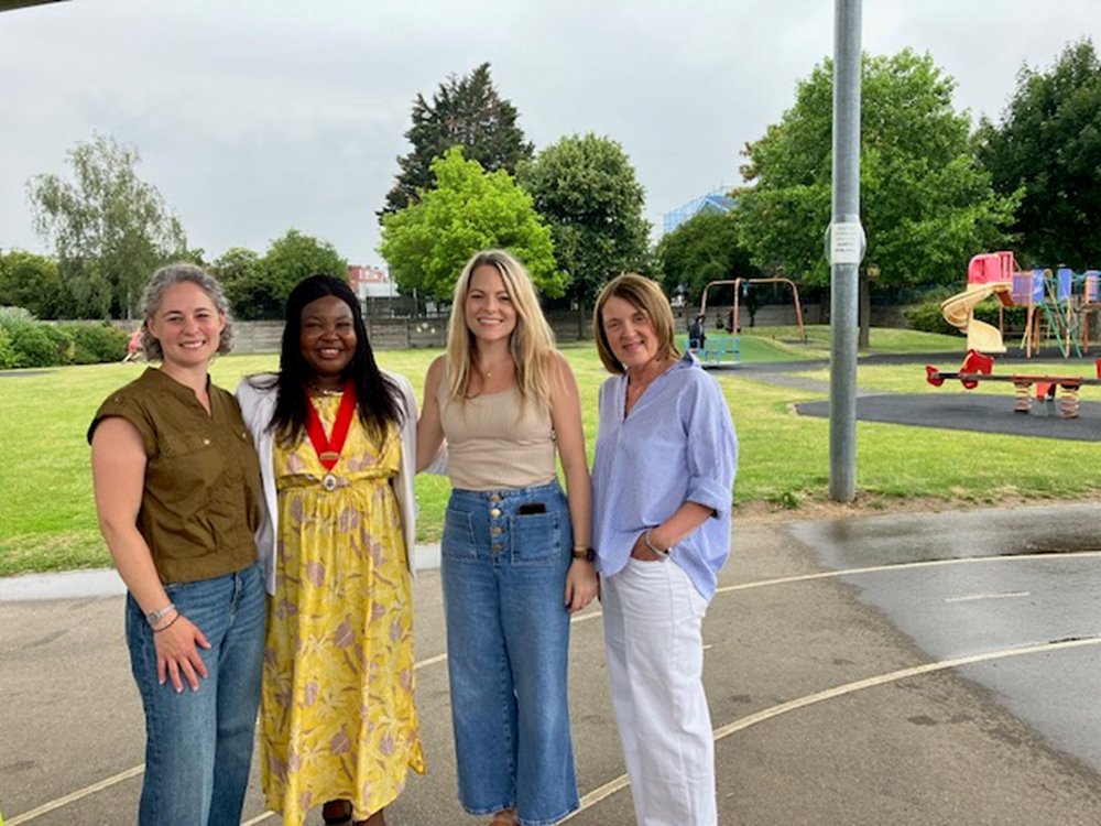 The Past Mayor, Cllr Doris Jiagge, visited Russet House School, a wonderful local facility for autistic children.  She commended all the staff for their wonderful work.