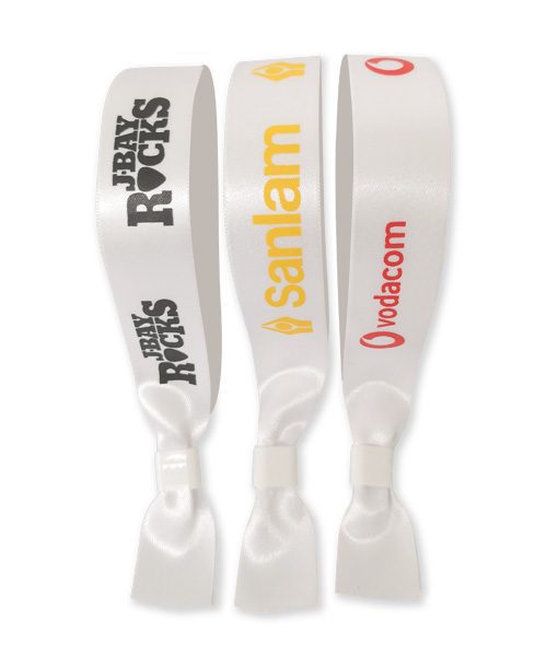 designw01's tweet photo. hosting an event soon? don't know where to brand your wrist bands. we have got you covered. 

Amapiano #WeDoMoreWednesdays  Stage 6 Swae Lee  
Cope Emtee Albany Asake #CorenzaParaC Afrobeats . https://t.co/cPEMWzlxa2