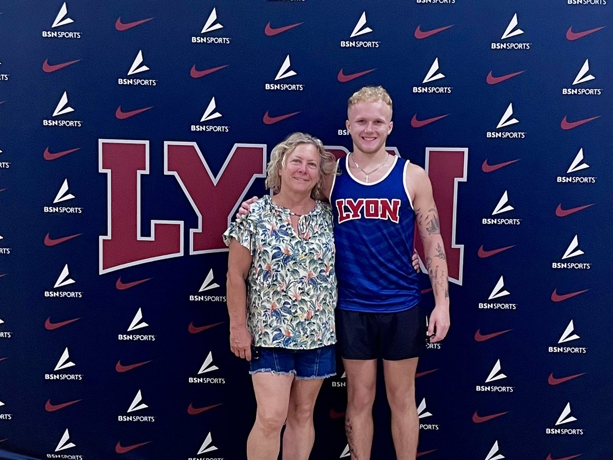 Eli Pemberton (@elipemberton2) on Twitter photo Thank you <a href="/Coach_Trausch/">Adam Trausch</a> for getting up to Lyon for a great visit. Blessed to have received an offer from <a href="/LyonCollegeXCTF/">Lyon College Cross Country/Track & Field</a> . @RUNMAC23 <a href="/coach95j/">Coach J Skimbo</a> Thank you <a href="/Coach_Trausch/">Adam Trausch</a> for getting up to Lyon for a great visit. Blessed to have received an offer from <a href="/LyonCollegeXCTF/">Lyon College Cross Country/Track & Field</a> . @RUNMAC23 <a href="/coach95j/">Coach J Skimbo</a>