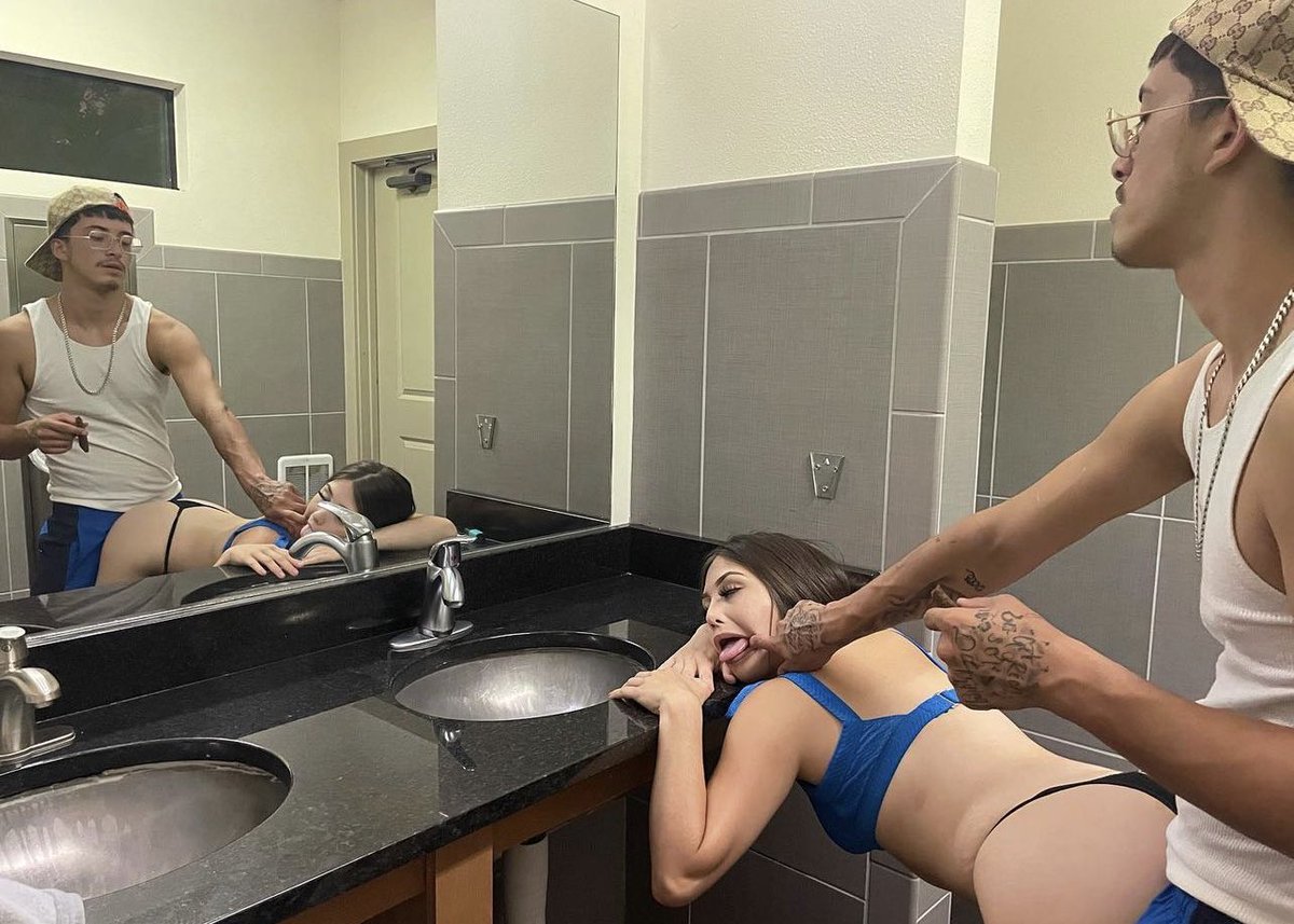 BooStephany's tweet photo. lmk for sex tapes 🎥
-rt for a surprise 🙈 https://t.co/hnrZ8l6R0d