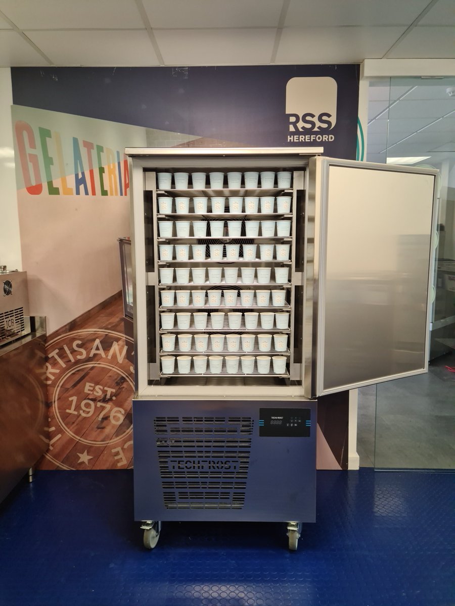 Can you guess how many pots we fit in our Techfrost E10...? 😍
#blastfreezer #thebest #techfrost #icecream #demolab