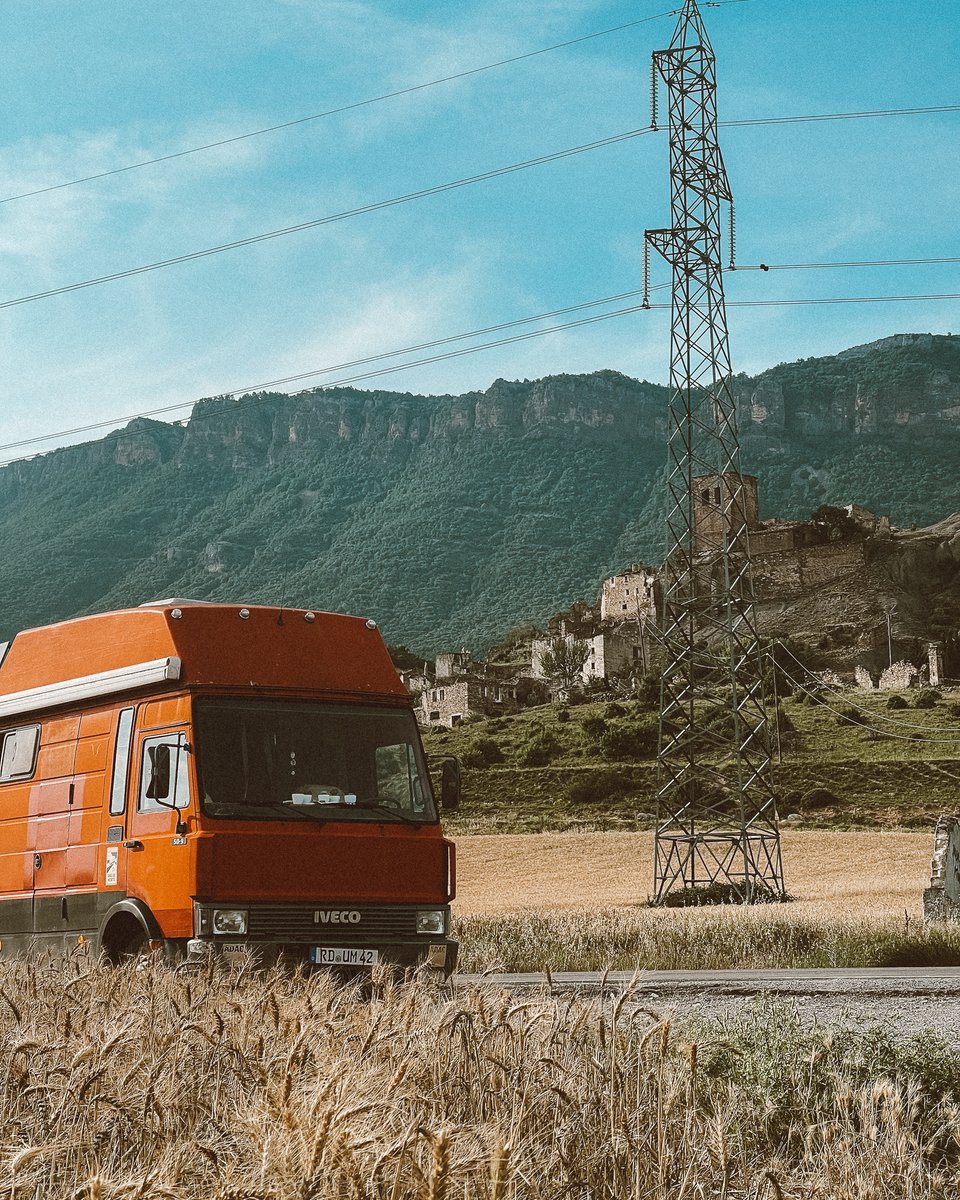 movingtheway's tweet image. Ready for our next adventure!
.
#vanlifemovement #vanlifeculture #vanlifedestination #vanlifeclub #vanlifecamper #campervanculture #movingtheway #keepyourspiritmoving #vanlifespain #vanlifeespagna #sustainabletravel #experientialtravel #slowtraveling #livelifeoutside