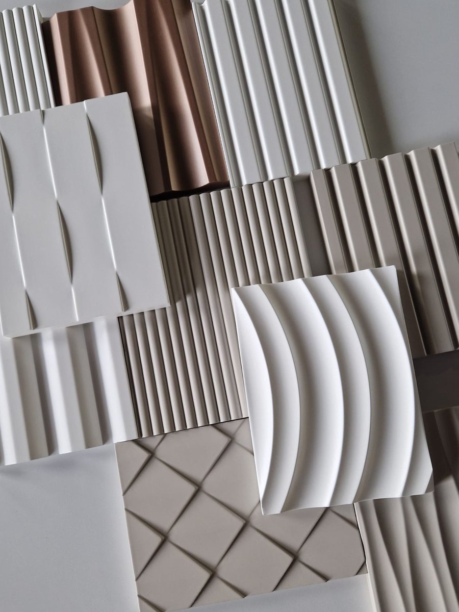 Panelate_com's tweet photo. Jueves de inspiración con este #MaterialBoard: Los colores neutros son atemporales y versátiles. ¿Aburridos? ¡Jamás! Con las texturas únicas de PANELATE, estos tonos aportan profundidad, luz y calidez a cualquier espacio.
#moodboard #inspiredcreativity #colorpalette #colorstory https://t.co/OiHBHV3AV7