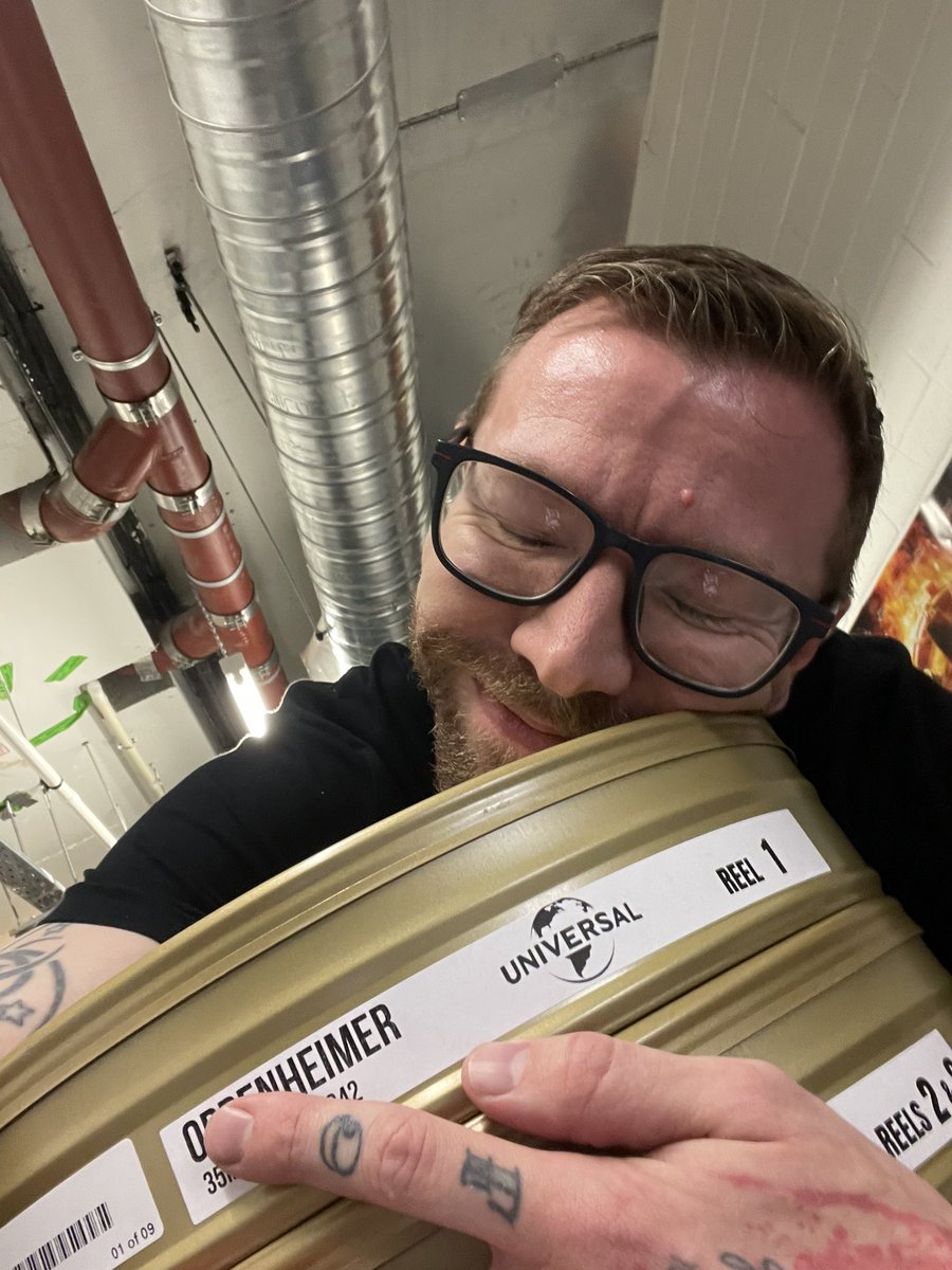 ProjectionistR's tweet image. Who’s excited for #oppenheimer THIS GUY! 🤣😂🎞️📽️
#projectionist #projectionbooth #35mmfilm #35mmfilmprint #christophernolan