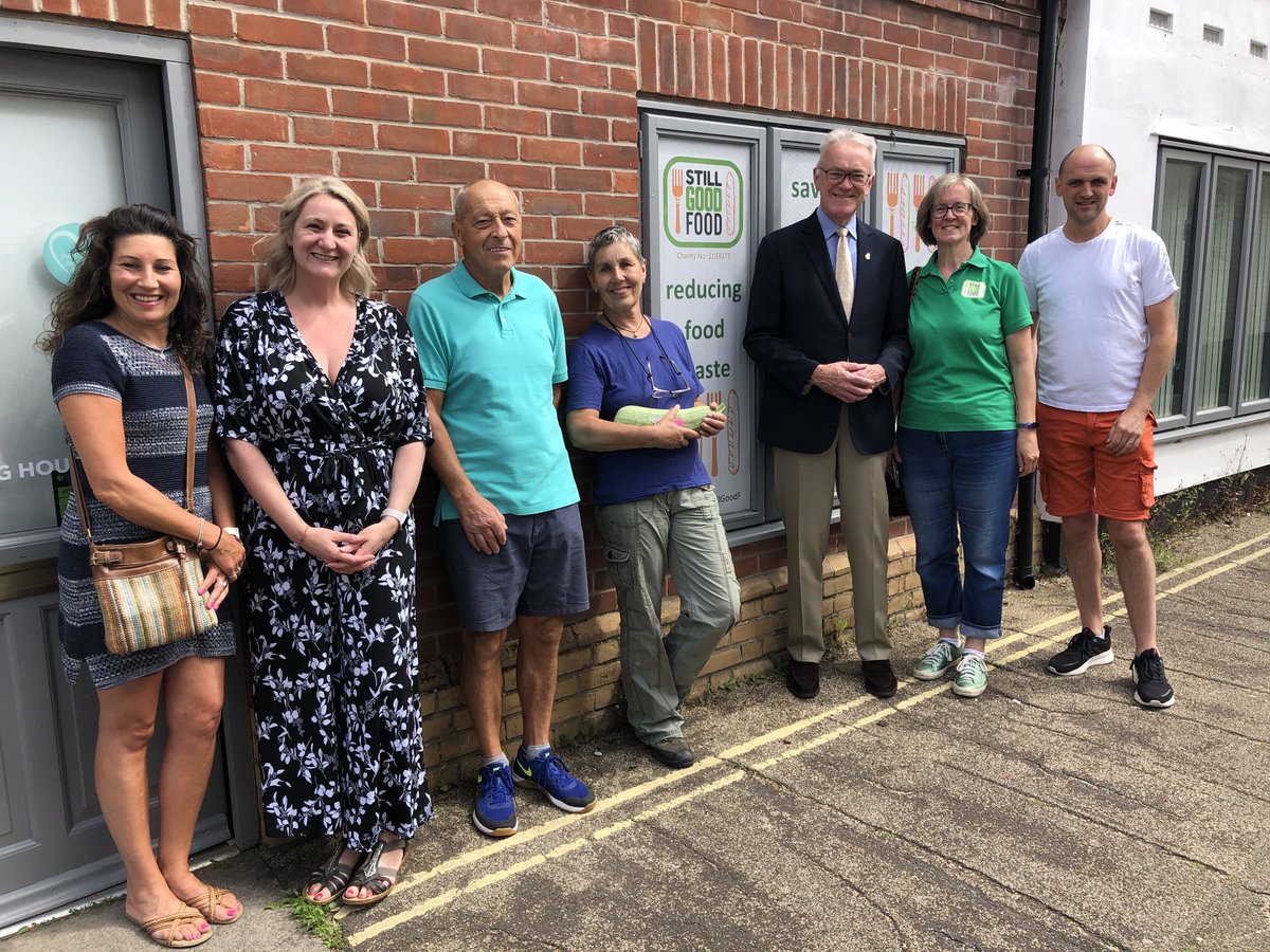 #suffolkhighsheriff Pleasure to meet inspiring team ⁦@stillgoodfood⁩ in Bury. Reducing food waste, helping family budgets & protecting the environment. Thank you #volunteeringmatters 👏👏 #suffolkandproud