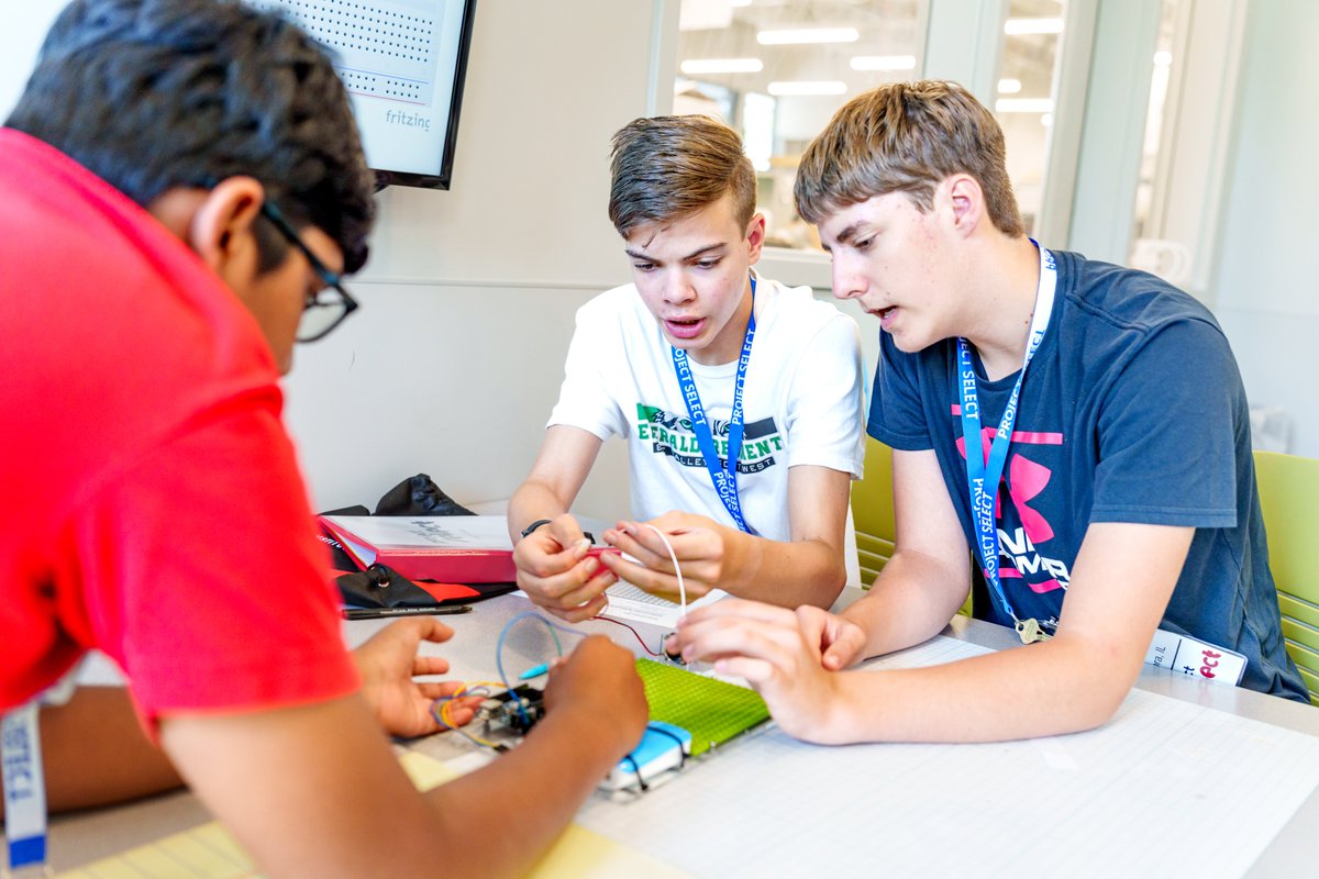 RoseHulman's tweet photo. The first of this summer's Project Select sessions is currently underway. This is an immersive, hands-on science &amp; engineering camp for high school students during the summers after their freshman or sophomore years. A second session is next week on campus. #rosehulman https://t.co/fZEDF2uJWe