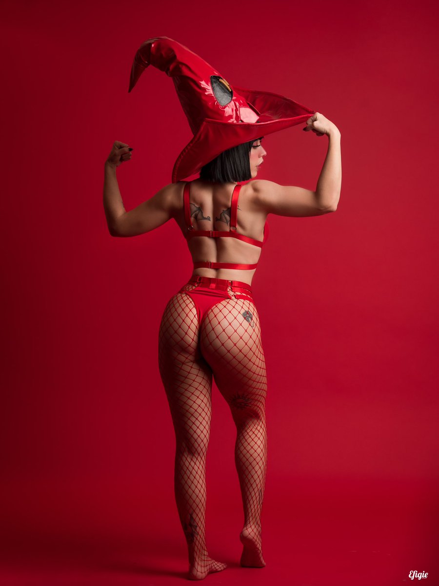 ekubird88's tweet photo. Abro hilo de waifus mamadas en cosplay, deja tu fotito donde te ves bien poderosa (no importa que no entrenes tu date) 

Échele mi bb @KarenGWaifu 💖✨

#muscularwaifu #waifumamada #gymrat #ekufit #ekubird #inocosplay #guiltygearcosplay #inoguiltygear https://t.co/MpqujhDblp