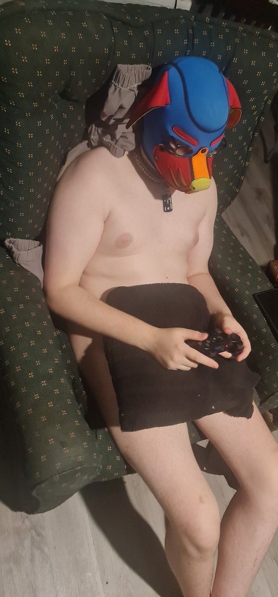 PupLucifer1990's tweet photo. Pup Blitzie playing games after a day of adventure https://t.co/OVufE0e4JI