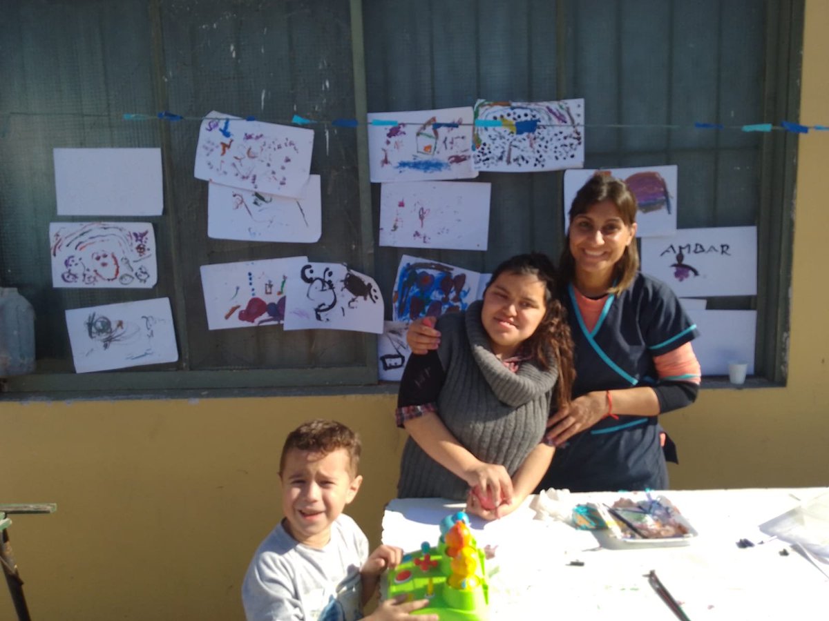 TgdpadresteaRed's tweet photo. Mi Amigo Dino, Nodo Merlo.Martes de 10 a 16 hs psicopedagogía y estimulación temprana.Jueves de 10 a 16 hs estimulación temprana,psicomotricidad y terapia ocupacional.Sábados de 10 a  16 hs recreación psicólogía,psicopedagogía,apoyo escolar y grupo de contención adolescentes🦖💙 https://t.co/mEukHClhmc
