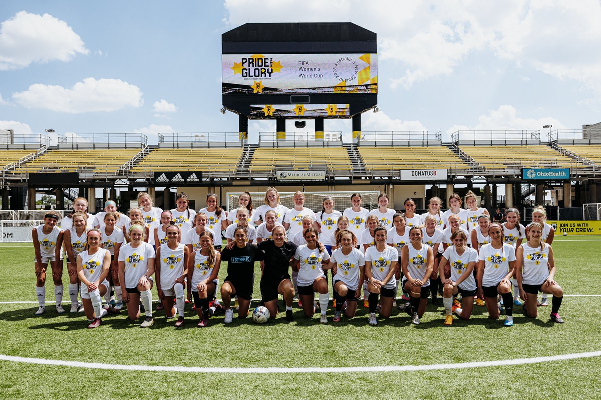 ColumbusCrew's tweet photo. We welcomed @GothamFC's Sabrina Flores &amp; Delanie Sheehan to Columbus 🙌

The players were given a tour of @LowerFieldCbus, spoke to Crew staff, and gave advice and answered questions for aspiring soccer players at our Women's College I.D. Day. https://t.co/9oGkHeZFNT