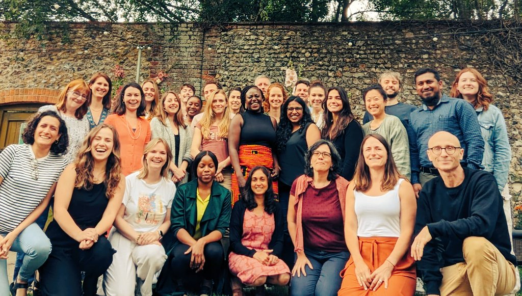 Happy <a href="/LSHTM_EHG/">Environmental Health Group, LSHTM</a> team after a brilliant retreat; catching up, discussing future #WASHresearch priorities and #partnerships, lots of great career development chats &amp; most importantly, pausing to #celebratesuccess as a team💧💩🎉