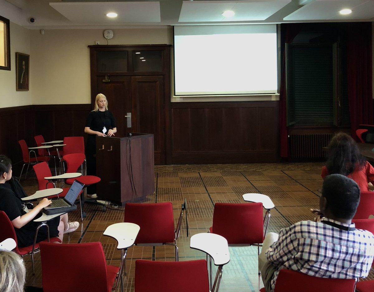 _maxeder's tweet image. My @ifkw_lmu colleague @AnnaGaul_ presented findings regarding #planetary health research done by @msc_lab and funded by @VolkswagenSt. #IAMCR2023
