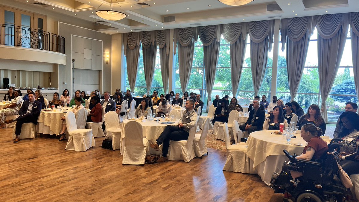 Khan_Nauman's tweet photo. “Beyond skills industry needs today, it’s about nurturing the kind of socially, environmentally &amp; ethically conscientious leader with mindset to propel businesses forward in ways that benefit community,” @sheridancollege provost Carol Altilia on post-secondary panel @BramptonBOT https://t.co/7o36PubUJK
