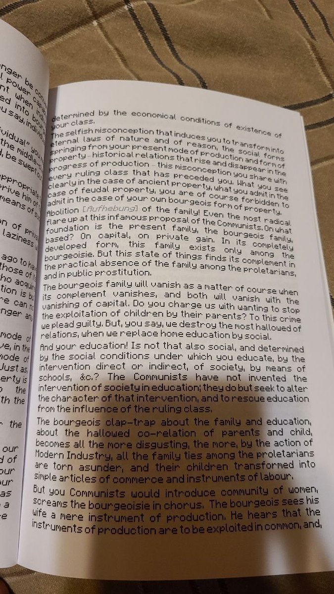 bluefolf's tweet photo. WHY DOES A MINECRAFT COMMUNIST MANIFESTO EXIST 😭 https://t.co/l7H9nD2TIO