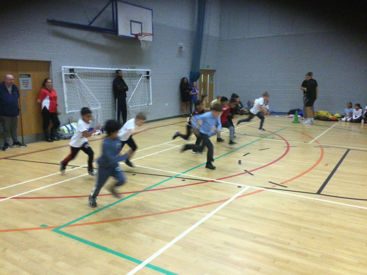 Year3StPeters's tweet photo. We had a great afternoon in the sports hall! Everyone showed excellent team spirit and enjoyed every minute. Well done Key Stage 1 👏 🏅 🏆 https://t.co/aQAXmc2WUC