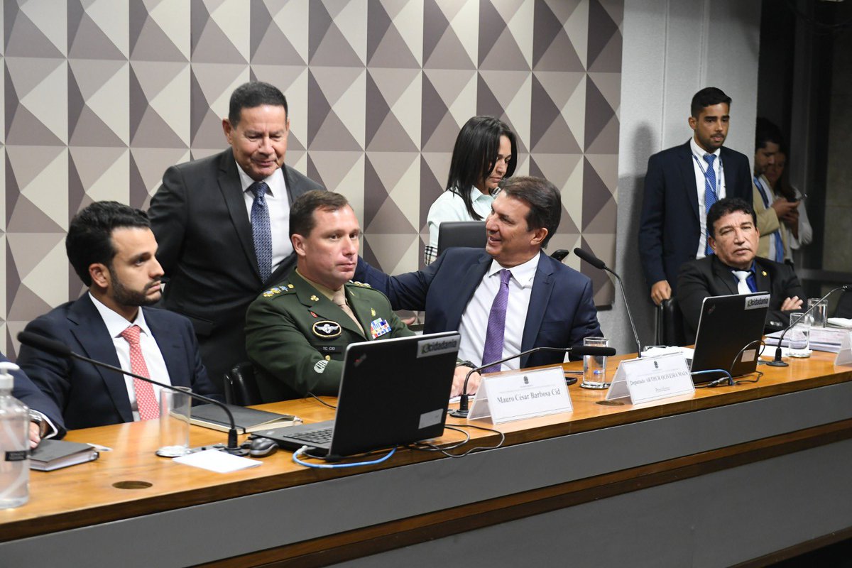 General Hamilton Mourão tweet media