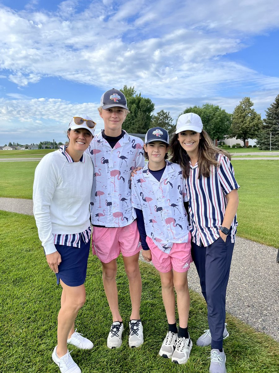 m3moorhead's tweet photo. These four win the day!  #mothersonduos #breaktheice https://t.co/2JJlQrsO3C