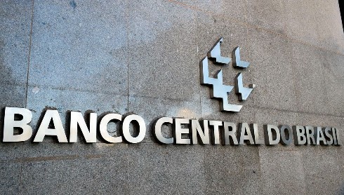 Abranet assina carta aberta por concurso público urgente no Banco Central e CVM. Contratação de pessoal é essencial para o andamento de projetos como Pix, Open Finance e Real Digital. bit.ly/3NNlKgv
#Bancocentral
#openfinance
#pix