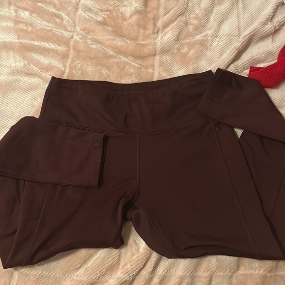 CorlettKristen's tweet photo. So good I had to share! Check out all the items I'm loving on @Poshmarkapp #poshmark #fashion #style #shopmycloset #mondetta: https://t.co/aU1kkQHKpm https://t.co/VcZoNbXn0P