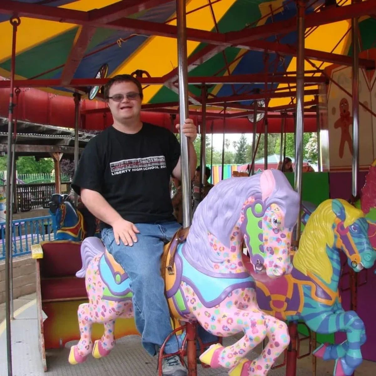 Going to an amusement park can actually boost your mood and create feelings of happiness and excitement. It's all thanks to the release of endorphins! #PixielandAmusementPark