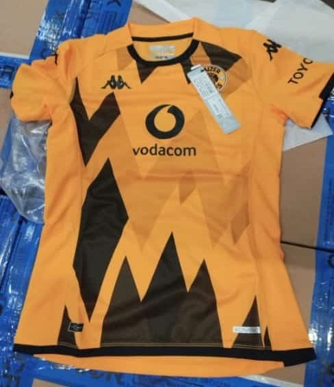 iDiskiTimes's tweet photo. Thoughts on Kaizer Chiefs' leaked 2023/24 home &amp; away kits? 🤔✌️ https://t.co/oa47mzqwtT