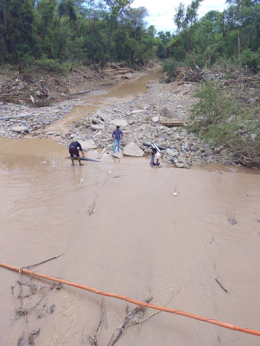 MCChandigarh's tweet photo. Leaving no stone unturned to restore regular water supply in Manimajra
#ChandigarhRains
#HelpMccMakeChdEvenMoreBeautiful https://t.co/qETWSPO3ep