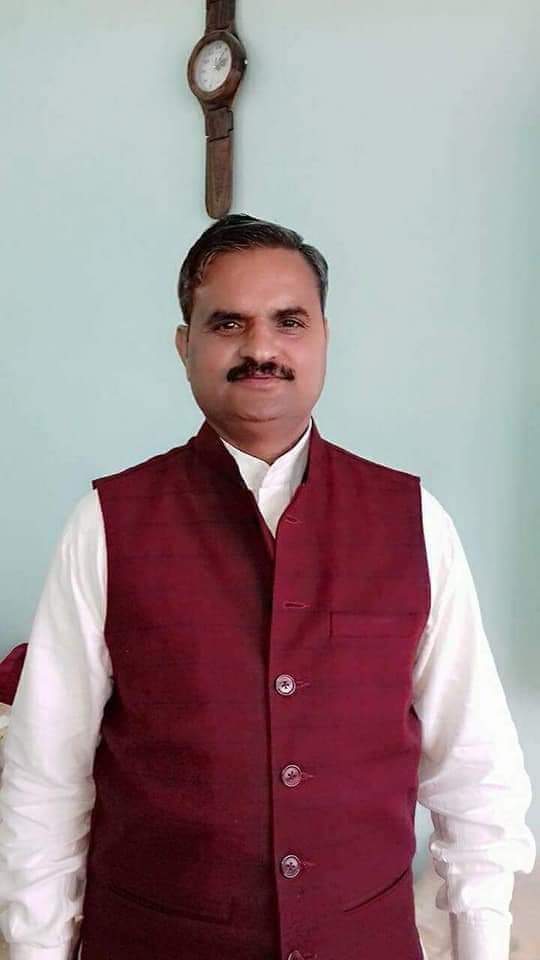 सरल स्वभाव के धनी, राष्ट्रीय स्वयंसेवक संघ के( क्षेत्र सेवा प्रमुख, पश्चिमी क्षेत्र) श्रीमान धनीराम जी भाई साहब को जन्मदिन की हार्दिक बधाई एवं शुभकामनाएं। 

प्रभु श्री राम जी से प्रार्थना है कि आप दीर्घायु हों और सदैव स्वस्थ एवं प्रसन्न रहें। 
<a href="/Dhanirammeerut/">Dhaniram</a>