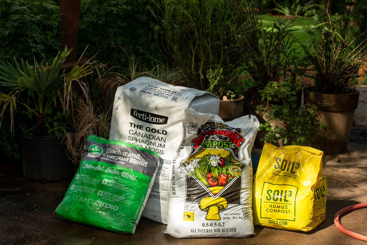 CaspianHGroup's tweet photo. Good soil is the foundation for any successful garden, and should include the necessary nutrients that your plants need to thrive! #lawn #home #landscaping #atlanta #outdoorliving #wow #backyardgoals #naturelovers #transformation #gardening https://t.co/E5rI2xTXsS