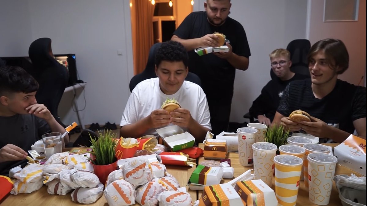 BinLuca🇦🇷 tweet media