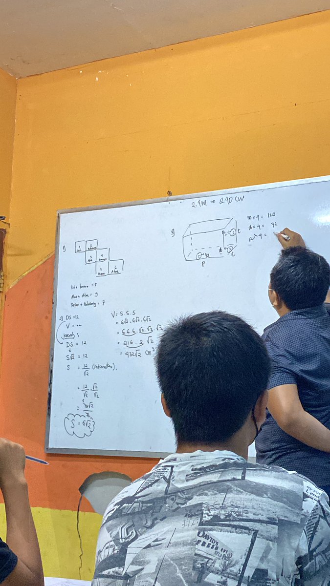 viebelajar's tweet image. nangis soalnya gk ngertie #hatemath