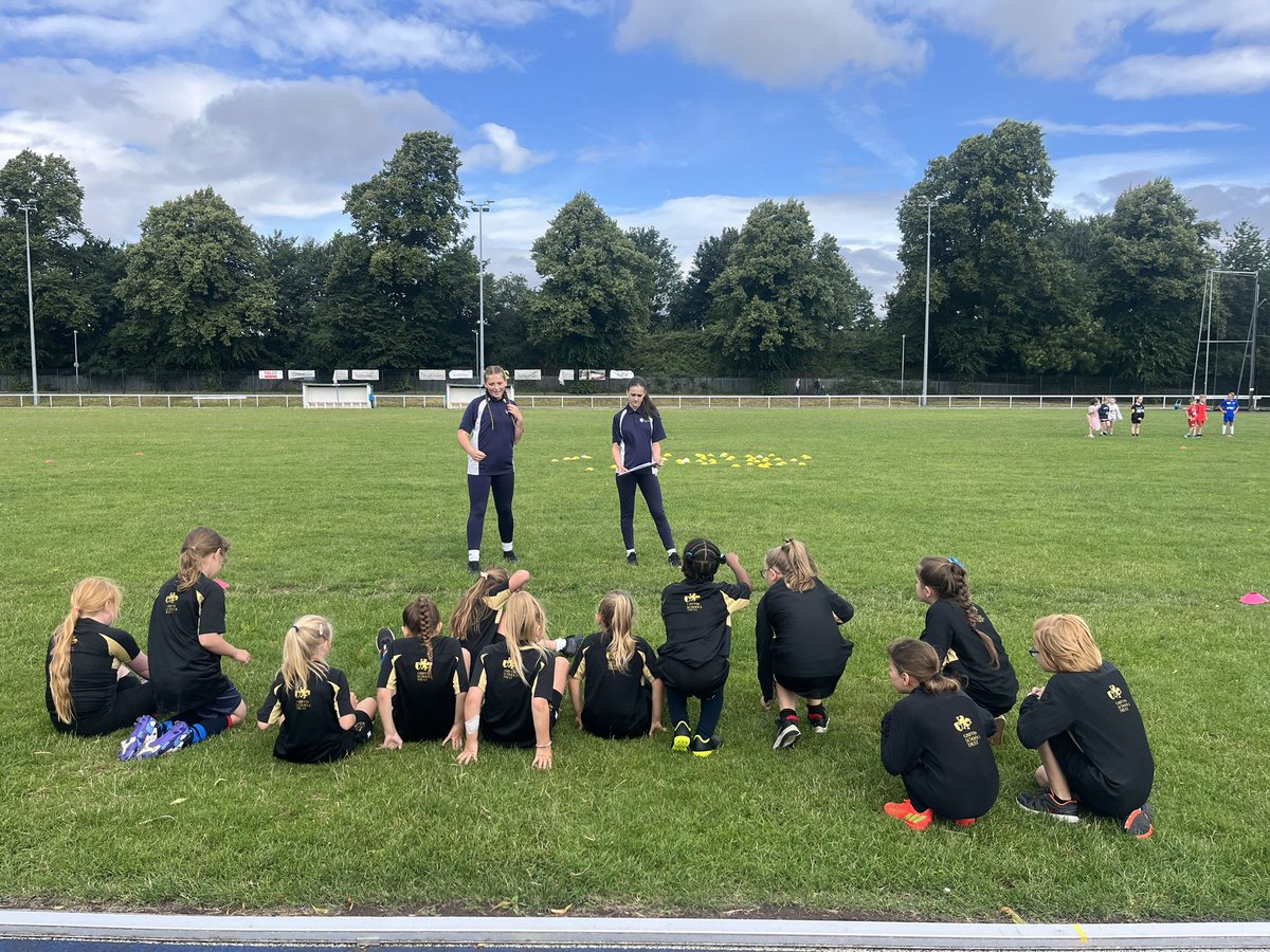 Etone PE Department tweet media