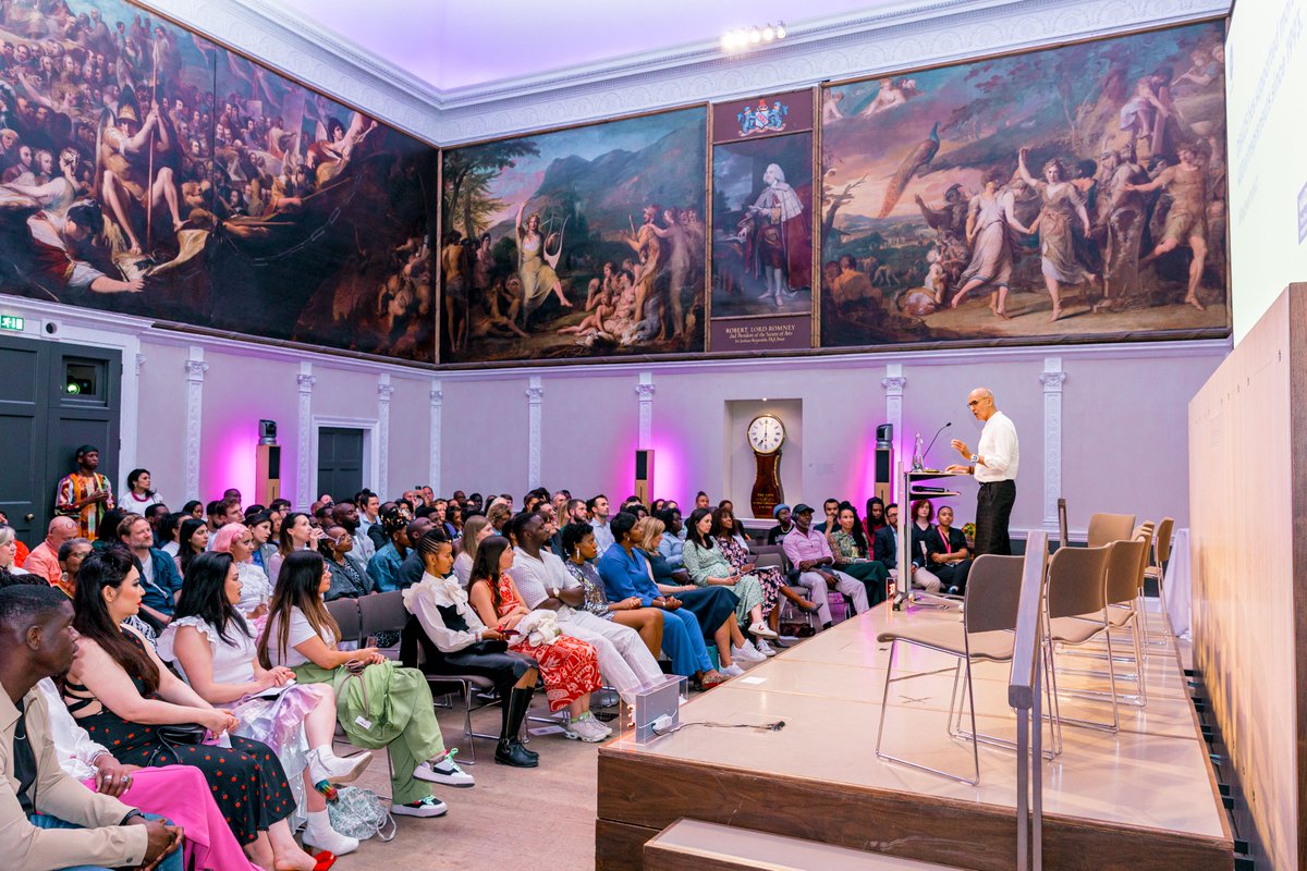 Farooq Chaudry OBE shared 3 rules at the #DBACE2023 event
1- Surround yourself with people who are smarter &amp; more creative than you
2- Start any new project with a set of unattainable wishes
3- Take risks in order to make those unattainable wishes attainable
Photos on IG <a href="/mewe360/">MeWe360</a>