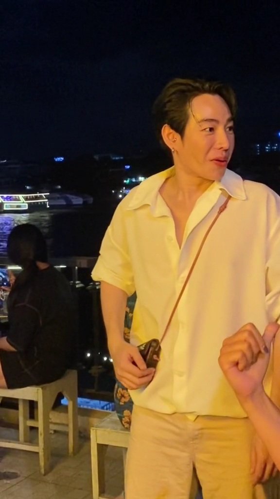 Palit_Mydestiny's tweet photo. โอ้โหวว ให้ตายเถอะ หมดคำจะพูด หล่อทำลายล้าง หล่อจนแม่น่ำเจ้าพระยามืดสนิท  หล่อจนพระจันทร์ไม่กล้าออกมาแสดงอำนาจเลยพ่อคุณเอ๊ยยย
#เป๊กผลิตโชค #PeckPaLitChoke @peckpalit
https://t.co/jRnSQRus2I https://t.co/hx0r67VoF0