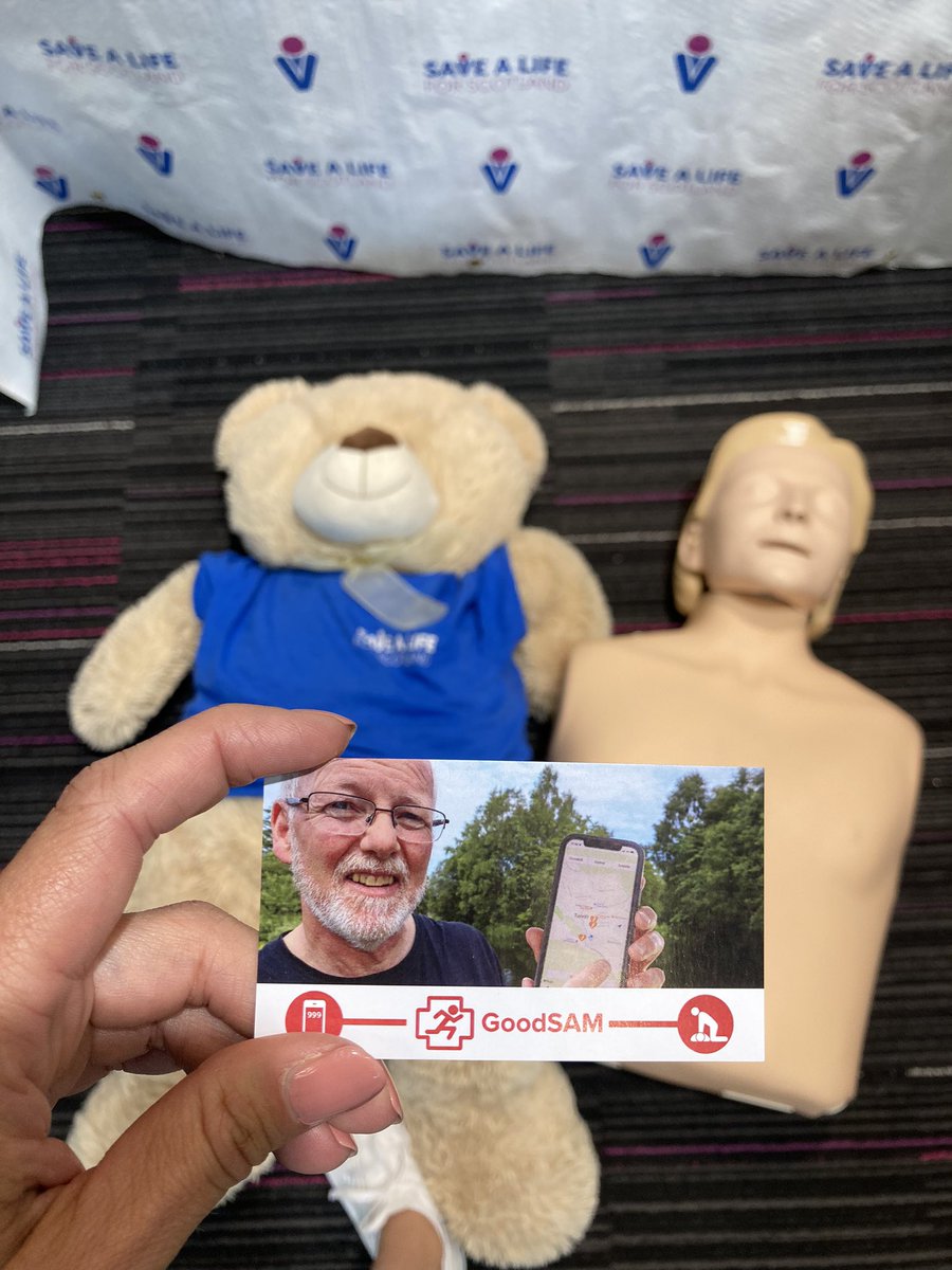 SaveALifeScot's tweet photo. Have you signed up to @GoodSamApp yet? Go to https://t.co/NJHMWMPmo5 to register today! You could #savealife near you 🙌🏻❤️ https://t.co/Q6BVDGlocp