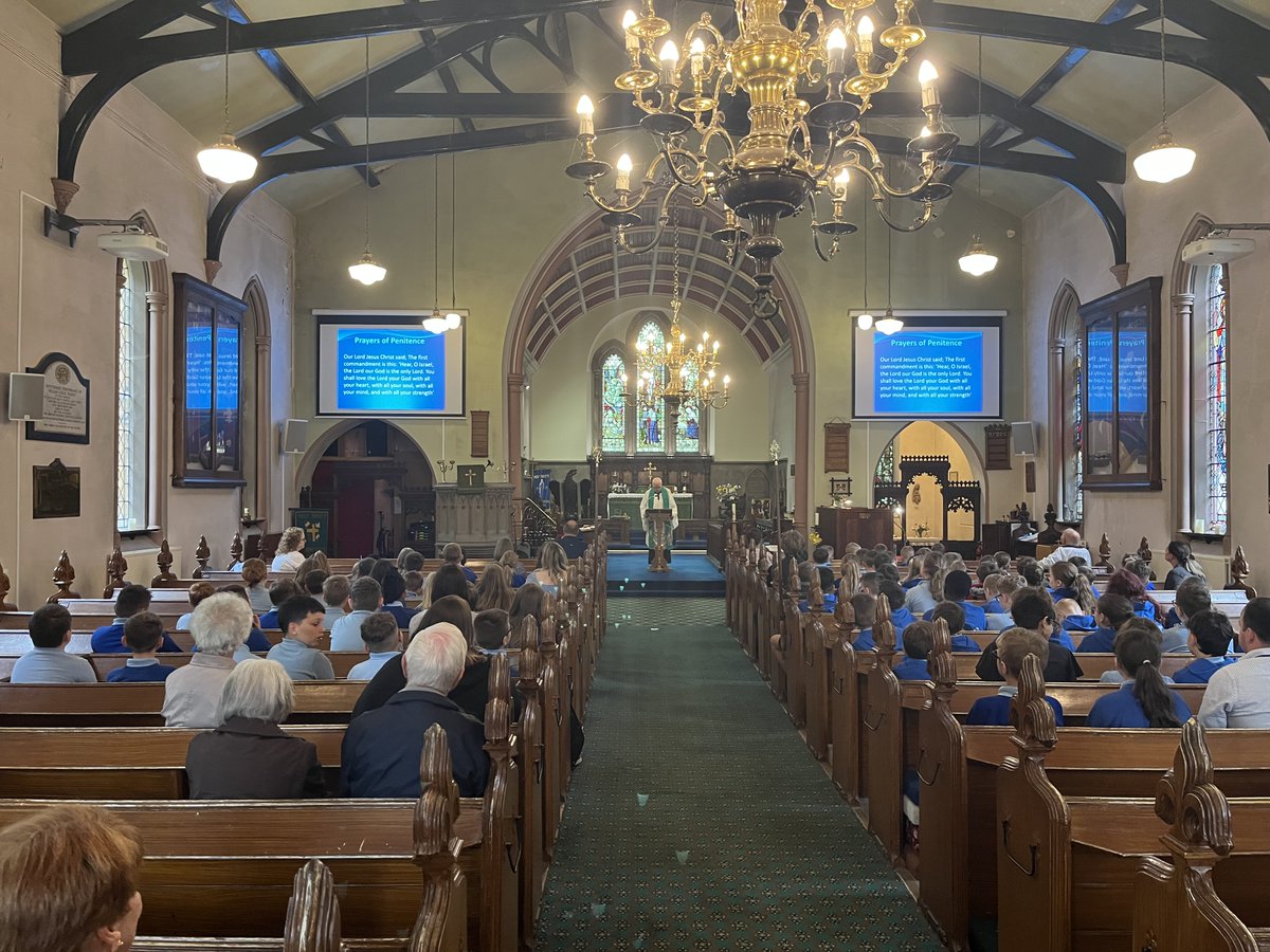 RectorySchool's tweet photo. We all enjoyed our final communion of the academic year. Fr Dave taught us about Jesus sharing our burdens and Rock Solid rapped as a wonderful finale. As always, thanks to our friends at Holy Trinity. @LivDiocese https://t.co/OMoLV4MzaN