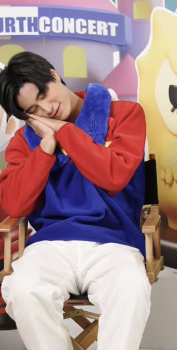 Geminint_family's tweet photo. น้องเจมเจมจะหลับงับ🤣😂

#GeminiFourthConcert https://t.co/C3K90SW850