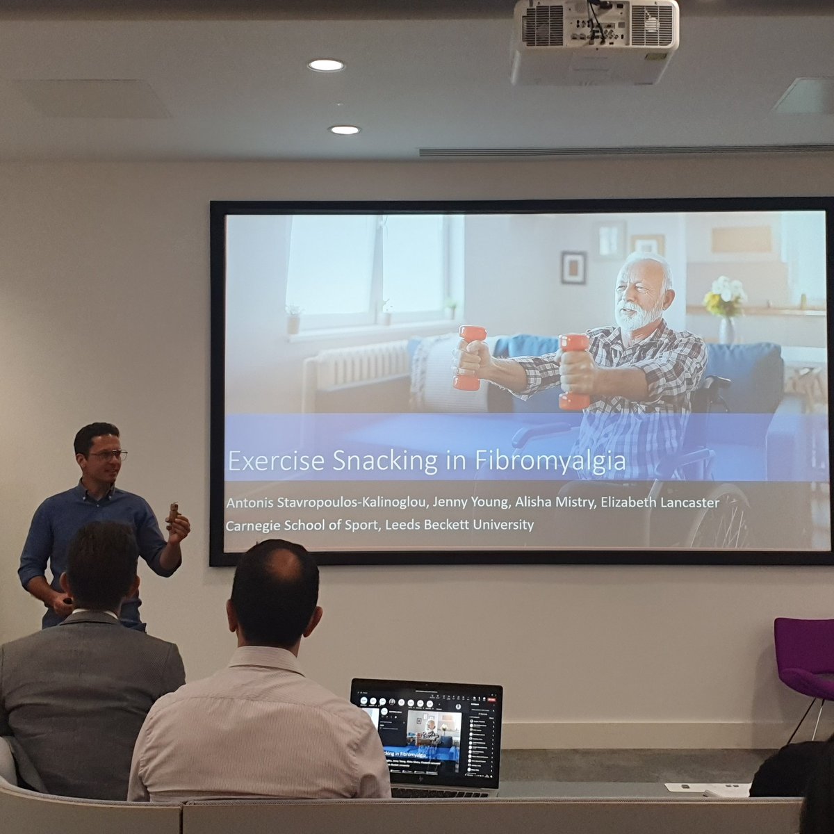 Really interesting and insightful presentation on exercise snacking in Fibromyalgia by <a href="/StavAntonis/">Antonis Stavropoulos</a> at the Active Lifesyles Summer Conference <a href="/leedsbeckett/">Leeds Beckett</a> <a href="/Carnegie_Sport/">Carnegie School of Sport</a> #Activelifestyles #Research
