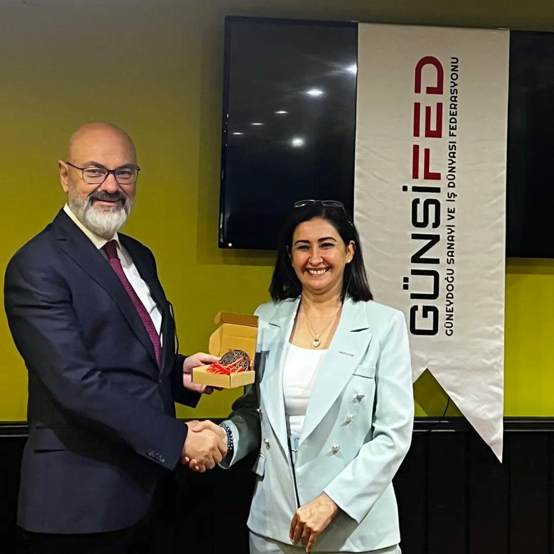 Gunsifed tweet media