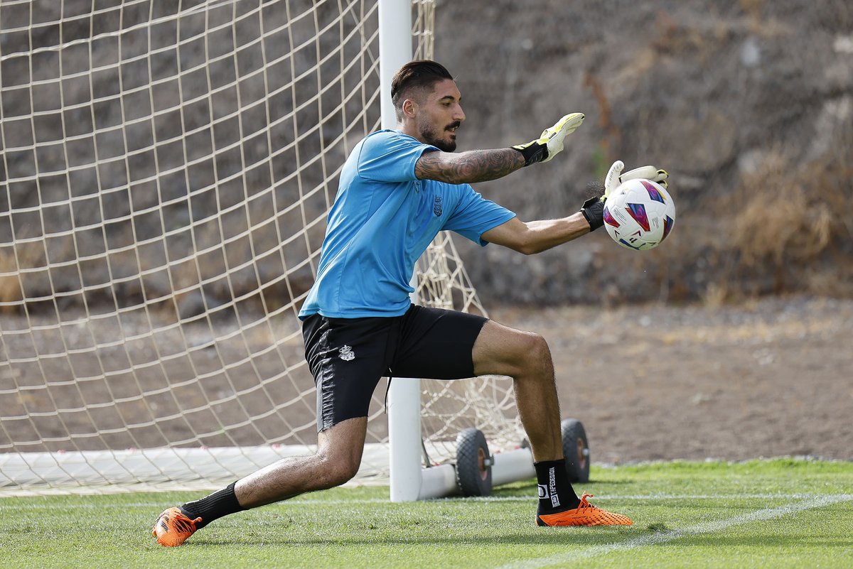 UD Las Palmas tweet media