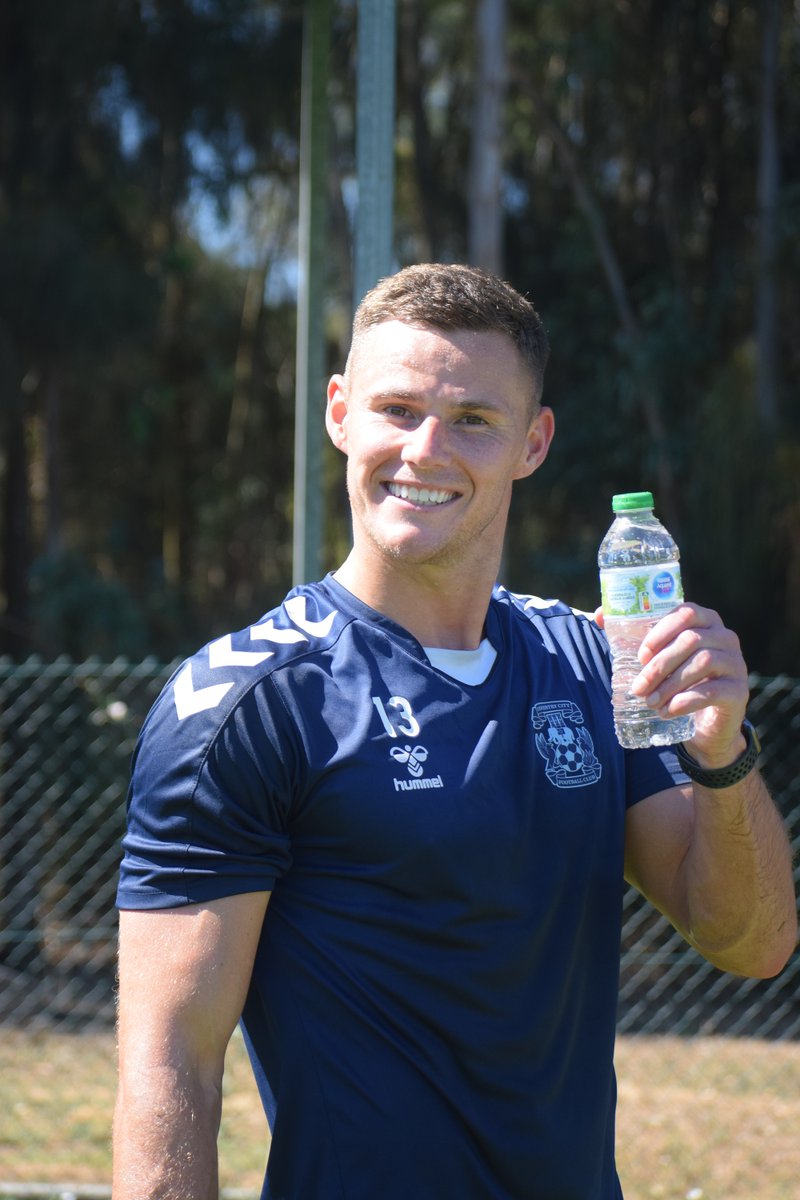 Coventry_City's tweet photo. Always stay hydrated 💧 #PUSB https://t.co/iy5mTeUE87