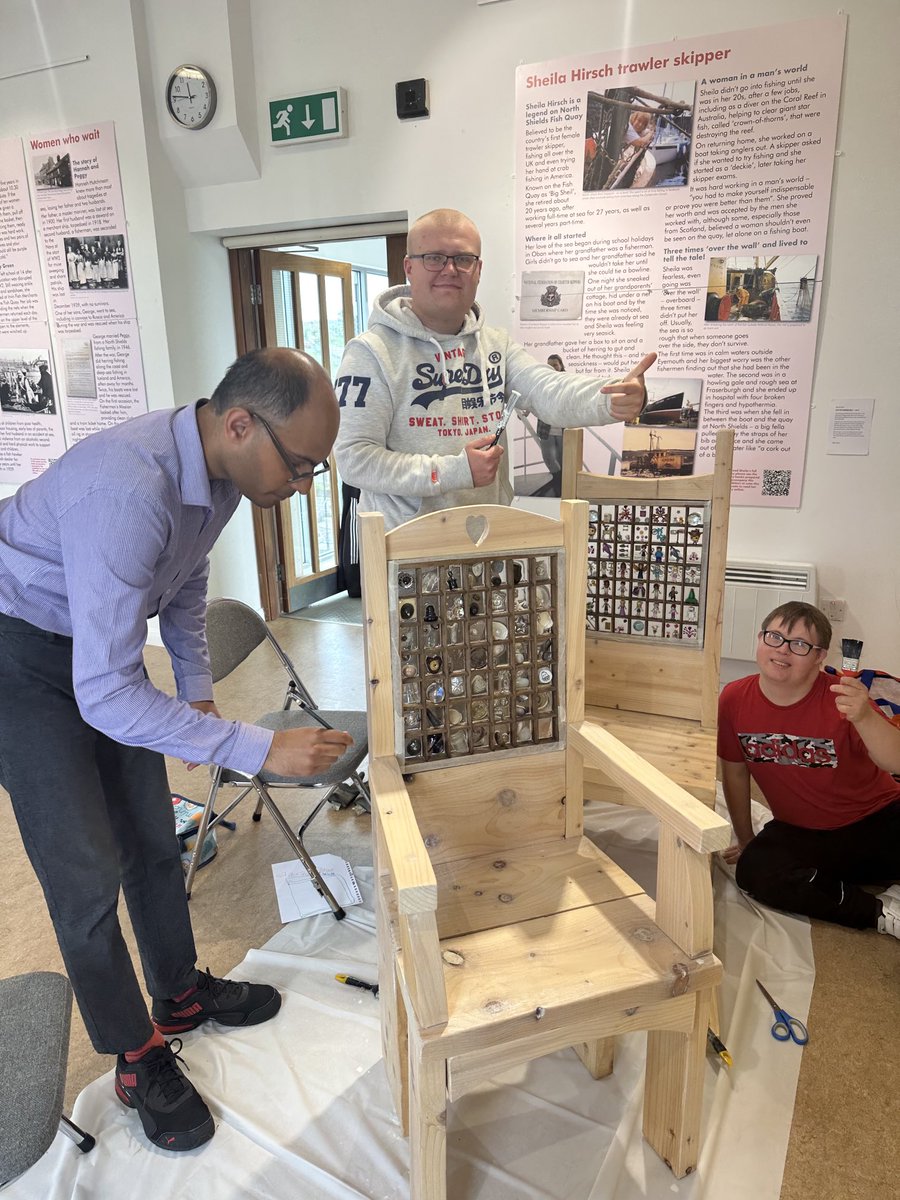 ⁦<a href="/Old_LowLight/">Old Low Light 💙</a>⁩  finishing chairs for North tyneside Art trail ⁦<a href="/ntartstudio/">North Tyneside Art Studio</a>⁩ with ⁦<a href="/MarkCrowley_/">mark crowley</a>⁩