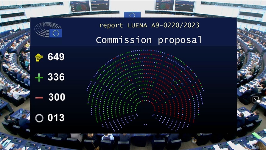 👏👏VICTORIA colectiva y social en el #ParlamentoEuropeo🇪🇺 La aprobación de nuestra posición sobre la Ley de Restauración de la Naturaleza es una buena noticia para la naturaleza, los Estados miembros y la propia #UE. Conferencia de prensa a las 14h en👇: multimedia.europarl.europa.eu/en/webstreamin…